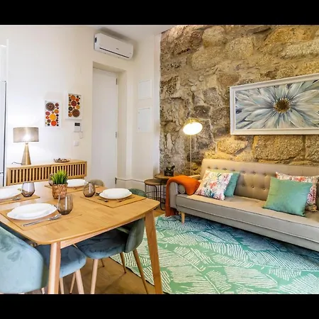 Stunning Studio W/ Patio & Ac By Lovelystay Διαμέρισμα Πόρτο