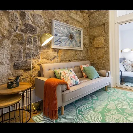 Διαμέρισμα Stunning Studio W/ Patio & Ac By Lovelystay *