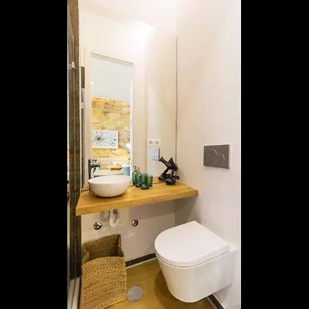Διαμέρισμα Stunning Studio W/ Patio & Ac By Lovelystay