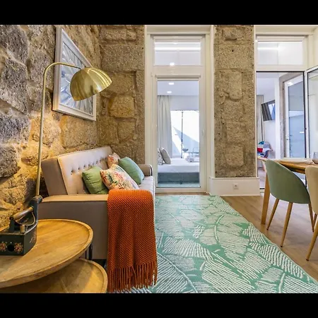 Stunning Studio W/ Patio & Ac By Lovelystay Διαμέρισμα Πόρτο