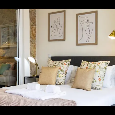 Stunning Studio W/ Patio & Ac By Lovelystay