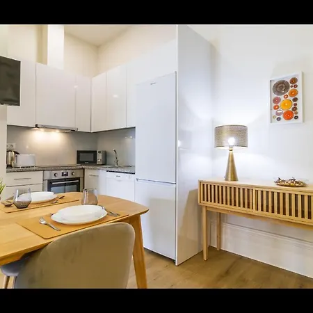 Апартаменты Stunning Studio W/ Patio & Ac By Lovelystay