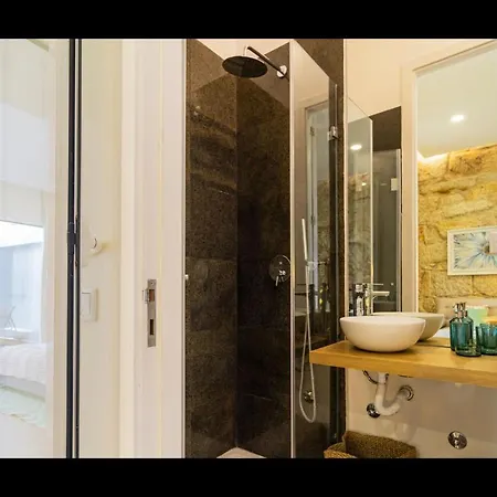 Stunning Studio W/ Patio & Ac By Lovelystay